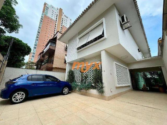 Casa / Sobrado para Venda em Santos/SP Gonzaga 3 Quartos