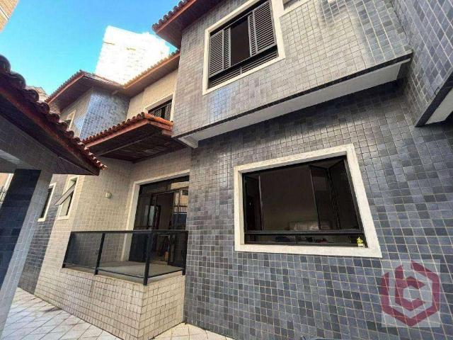 Casa / Sobrado para Venda em Santos/SP Gonzaga 4 Quartos