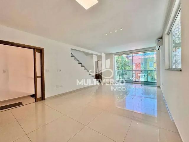 Casa / Sobrado para Venda em Santos/SP Gonzaga 4 Quartos
