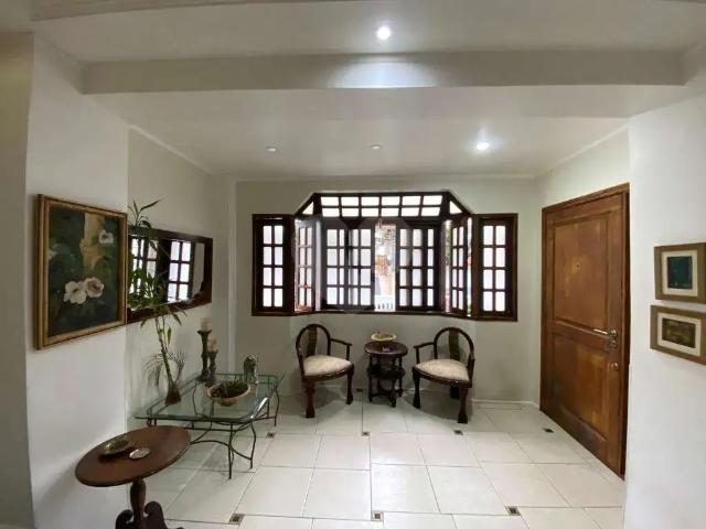 Casa / Sobrado para Venda em Santos/SP Gonzaga 4 Quartos