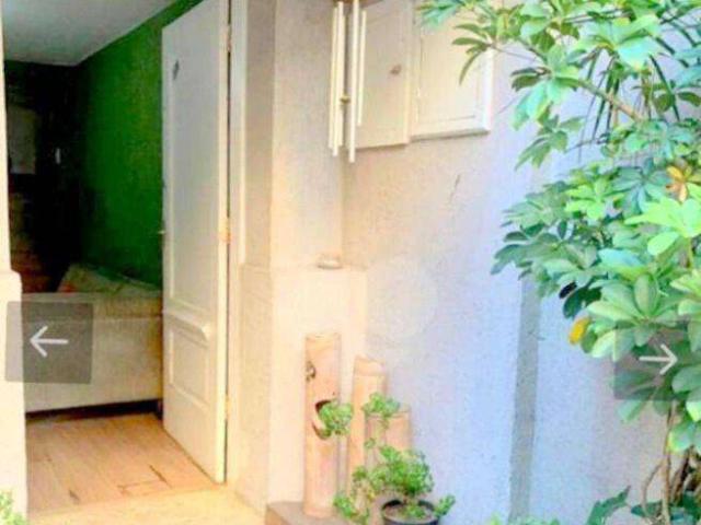Casa / Sobrado para Venda em Santos/SP Gonzaga 4 Quartos