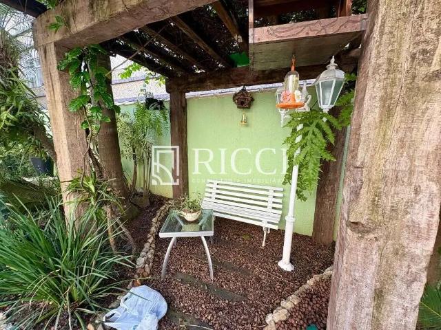 Casa / Sobrado para Venda em Santos/SP Gonzaga 5 Quartos