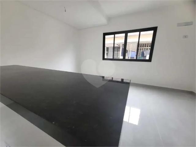 Casa / Sobrado para Venda em Santos/SP Macuco 2 Quartos