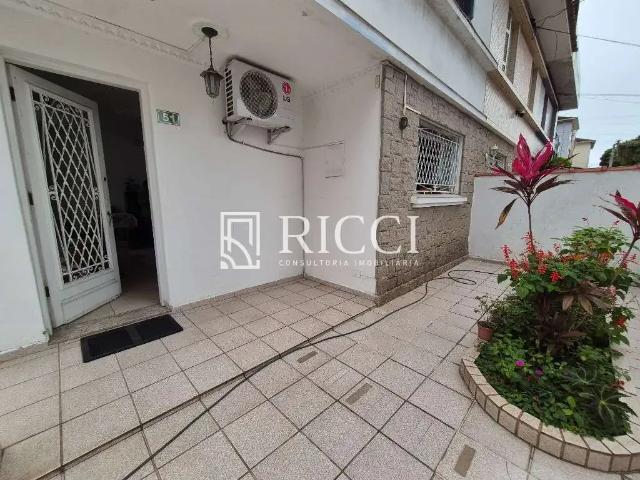 Casa / Sobrado para Venda em Santos/SP Marapé 3 Quartos
