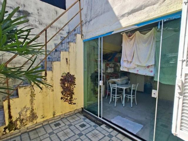 Casa / Sobrado para Venda em Santos/SP Piratininga 2 Quartos