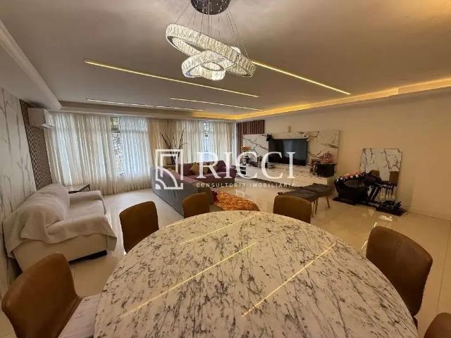 Casa / Sobrado para Venda em Santos/SP Ponta da Praia 4 Quartos