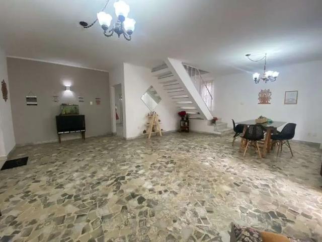 Casa / Sobrado para Venda em Santos/SP Ponta da Praia 5 Quartos