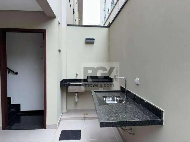 Casa / Sobrado para Venda em Santos/SP Ponta da Praia 2 Quartos