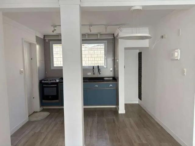 Casa / Sobrado para Venda em Santos/SP Ponta da Praia 2 Quartos