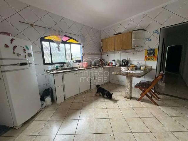 Casa / Sobrado para Venda em Santos/SP Rádio Clube 5 Quartos
