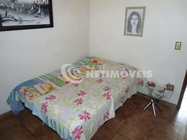 Casa / Sobrado para Venda em Sabará/MG Itacolomi 5 Quartos