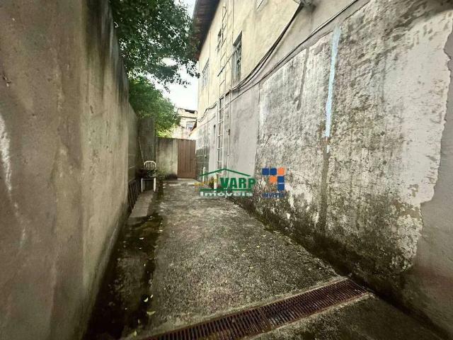 Casa / Sobrado para Venda em Sabará/MG Nações Unidas 5 Quartos