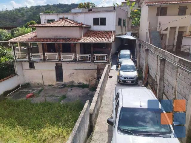Casa / Sobrado para Venda em Sabará/MG Nações Unidas 6 Quartos