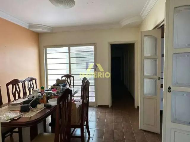 Casa / Sobrado para Venda em Salto/SP Centro 5 Quartos
