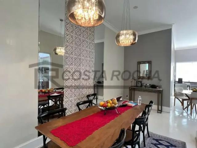 Casa / Sobrado para Venda em Salto/SP Centro 3 Quartos