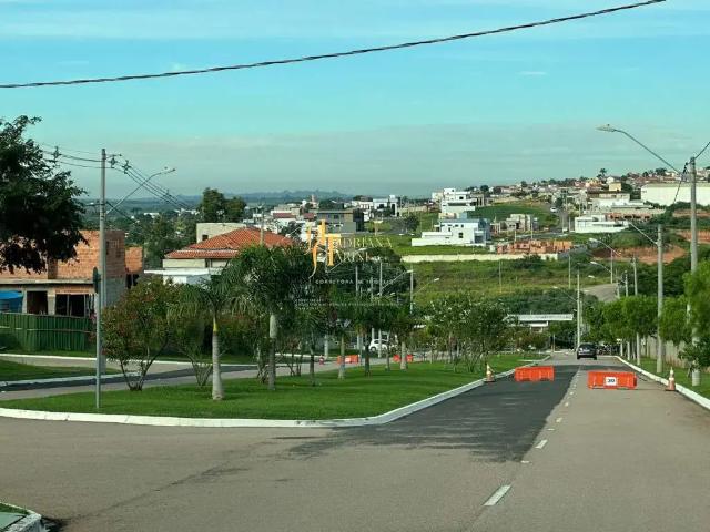 Casa / Sobrado para Venda em Salto/SP Residencial Central Parque 3 Quartos