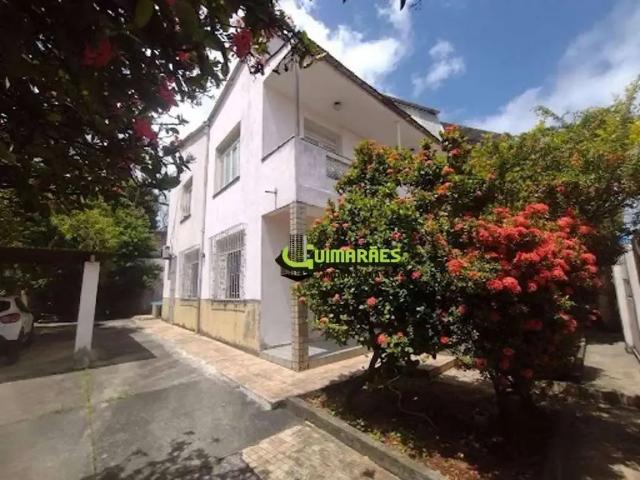 Casa / Sobrado para Venda em Salvador/BA Massaranduba 4 Quartos
