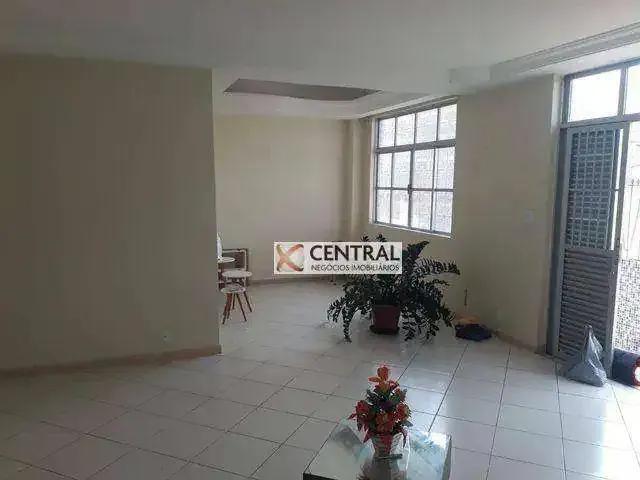 Casa / Sobrado para Venda em Salvador/BA Matatu 5 Quartos