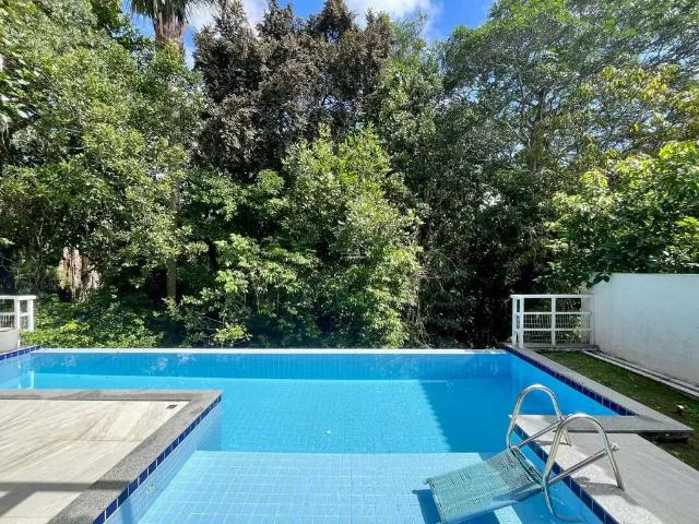 Casa / Sobrado para Venda em Salvador/BA Alphaville I 4 Quartos