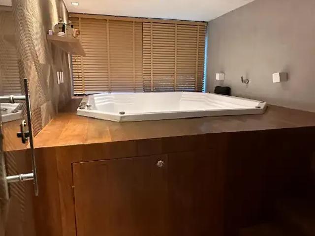 Casa / Sobrado para Venda em Salvador/BA Alphaville I 5 Quartos