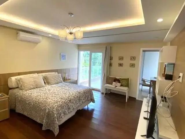 Casa / Sobrado para Venda em Salvador/BA Alphaville I 5 Quartos