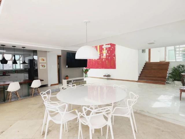 Casa / Sobrado para Venda em Salvador/BA Alphaville I 5 Quartos