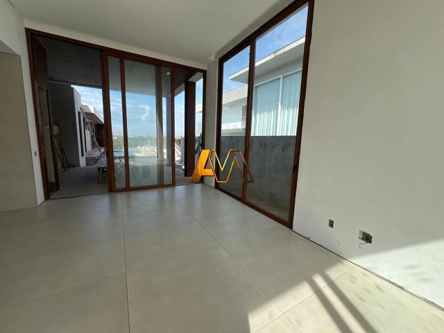 Casa / Sobrado para Venda em Salvador/BA Alphaville II 4 Quartos