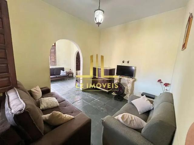 Casa / Sobrado para Venda em Salvador/BA Amaralina 4 Quartos