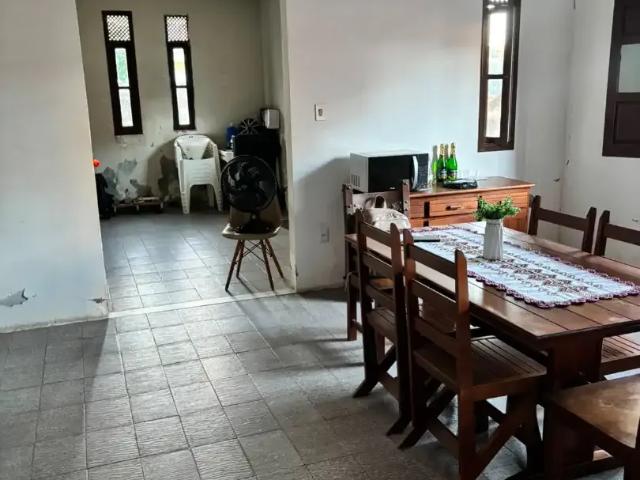 Casa / Sobrado para Venda em Salvador/BA Armação 5 Quartos