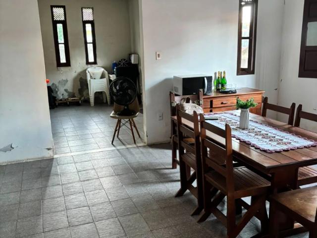 Casa / Sobrado para Venda em Salvador/BA Armação 5 Quartos