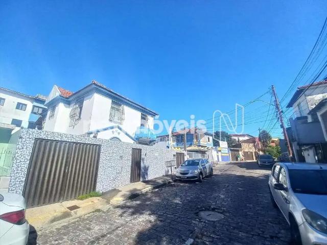 Casa / Sobrado para Venda em Salvador/BA Barbalho 7 Quartos