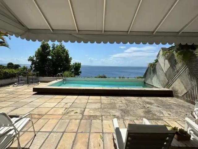 Casa / Sobrado para Venda em Salvador/BA Barra 4 Quartos