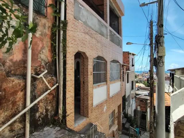 Casa / Sobrado para Venda em Salvador/BA Boca do Rio 3 Quartos
