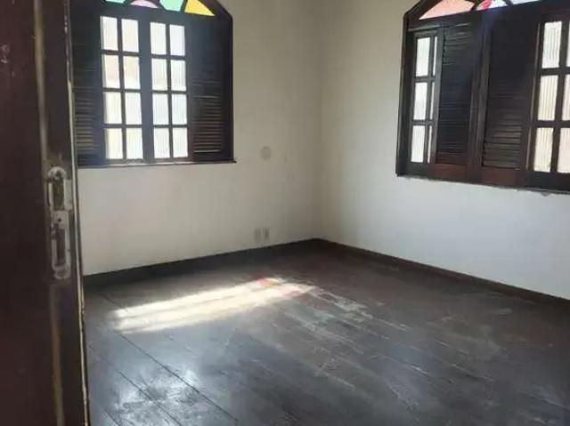 Casa / Sobrado para Venda em Salvador/BA Boca do Rio 5 Quartos