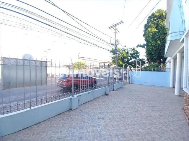 Casa / Sobrado para Venda em Salvador/BA Bonfim 4 Quartos