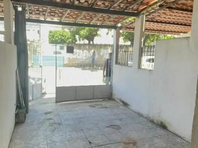 Casa / Sobrado para Venda em Salvador/BA Cajazeiras 4 Quartos