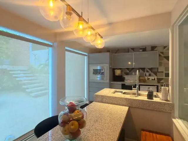 Casa / Sobrado para Venda em Salvador/BA Caminho das Árvores 3 Quartos