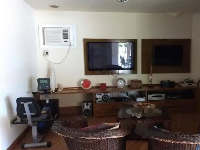 Casa / Sobrado para Venda em Salvador/BA Caminho das Árvores 5 Quartos