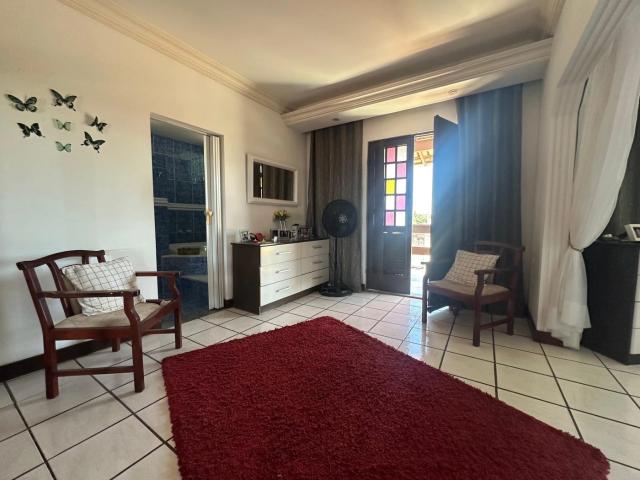 Casa / Sobrado para Venda em Salvador/BA Caminho das Árvores