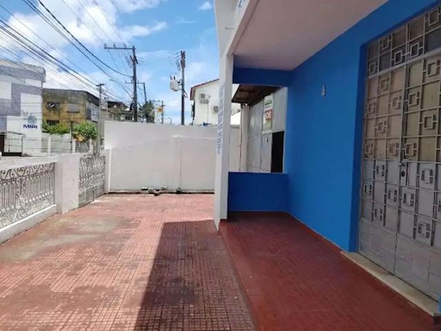 Casa / Sobrado para Venda em Salvador/BA Caminho de Areia 4 Quartos