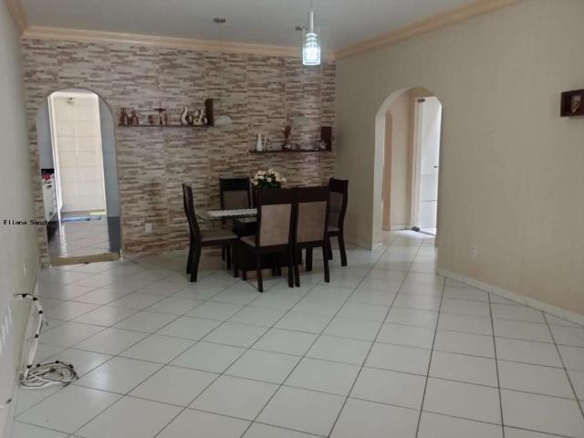 Casa / Sobrado para Venda em Salvador/BA Candeal 3 Quartos