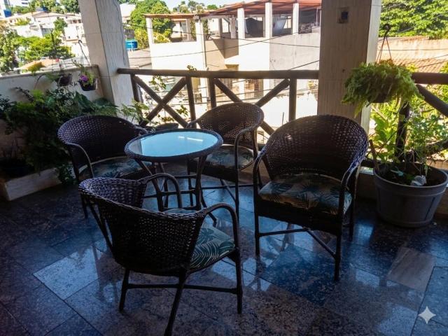 Casa / Sobrado para Venda em Salvador/BA Candeal 4 Quartos