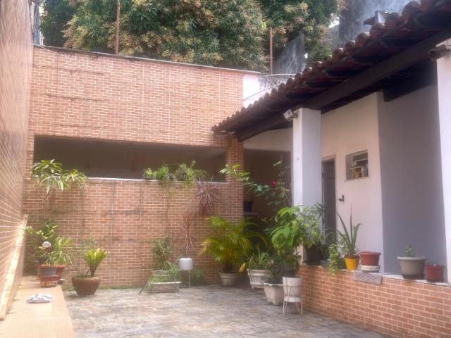 Casa / Sobrado para Venda em Salvador/BA Chame Chame 5 Quartos