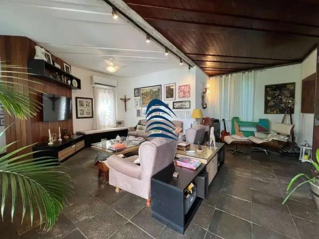 Casa / Sobrado para Venda em Salvador/BA Federação 4 Quartos