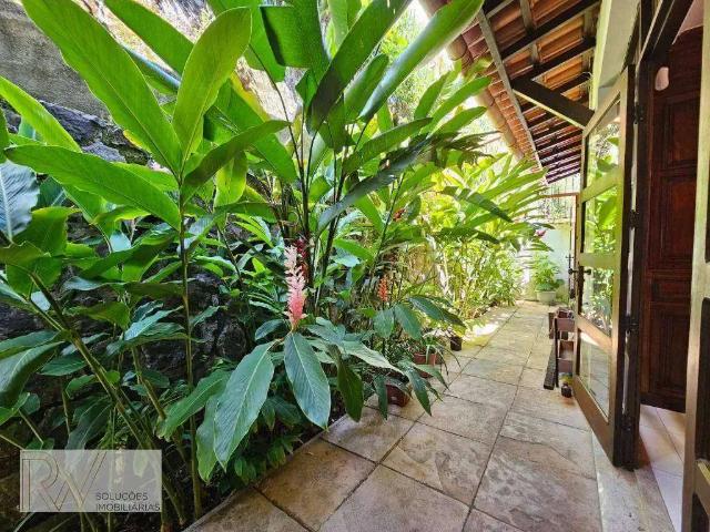 Casa / Sobrado para Venda em Salvador/BA Graça 4 Quartos