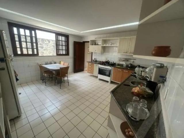 Casa / Sobrado para Venda em Salvador/BA Itaigara 3 Quartos