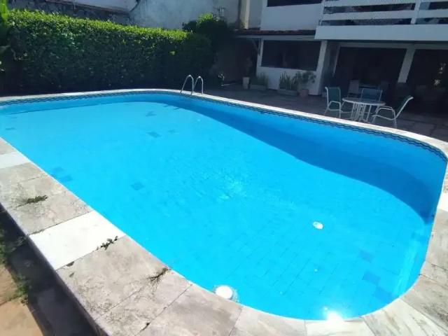 Casa / Sobrado para Venda em Salvador/BA Itaigara 4 Quartos