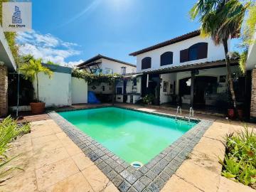 Casa / Sobrado para Locação em Salvador/BA Itaigara 4 Quartos