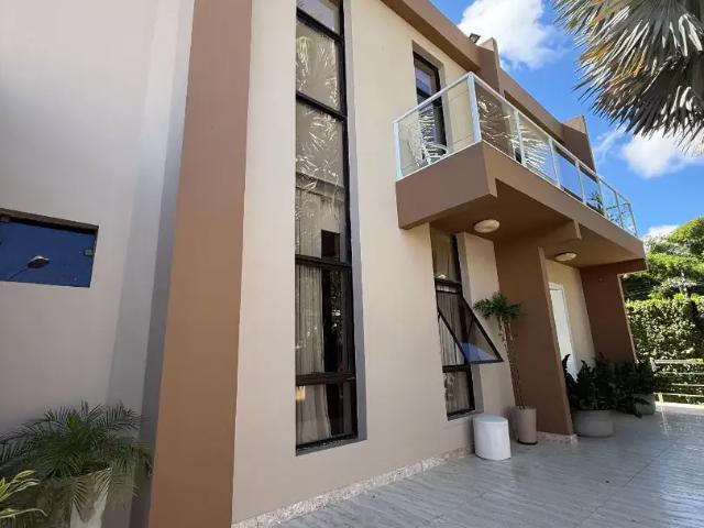 Casa / Sobrado para Venda em Salvador/BA Itaigara 4 Quartos