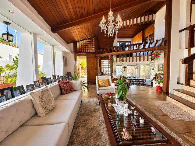 Casa / Sobrado para Venda em Salvador/BA Itaigara 4 Quartos
